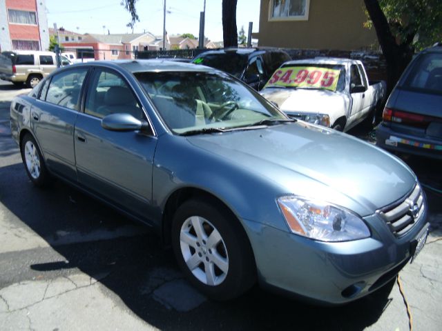 2002 Nissan Altima Pickupslt Quad Cab SWB 4WD 4x4 Truck