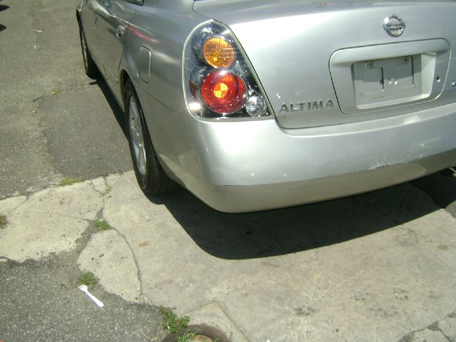 2002 Nissan Altima SLT Quad Cab 2WD