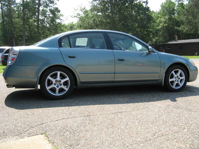 2002 Nissan Altima LE