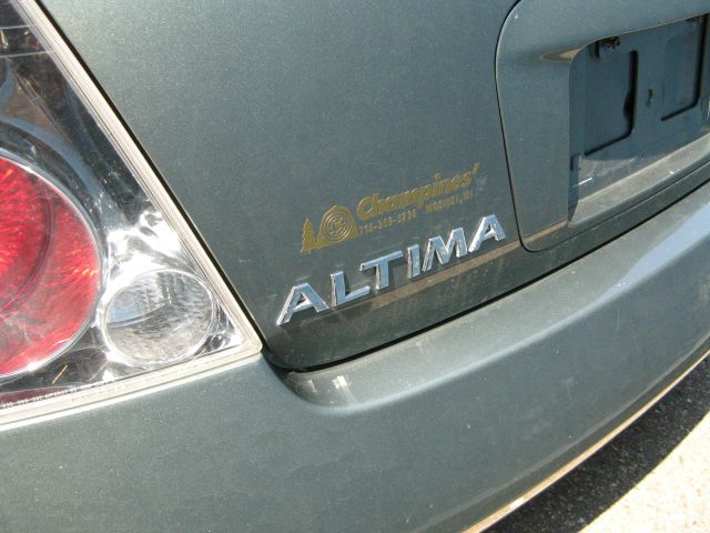 2002 Nissan Altima LE