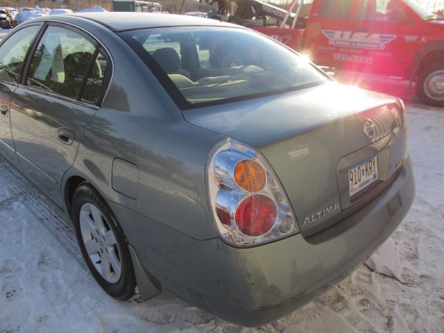 2002 Nissan Altima Pickupslt Quad Cab SWB 4WD 4x4 Truck