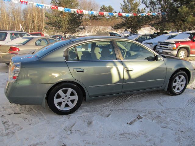 2002 Nissan Altima Pickupslt Quad Cab SWB 4WD 4x4 Truck