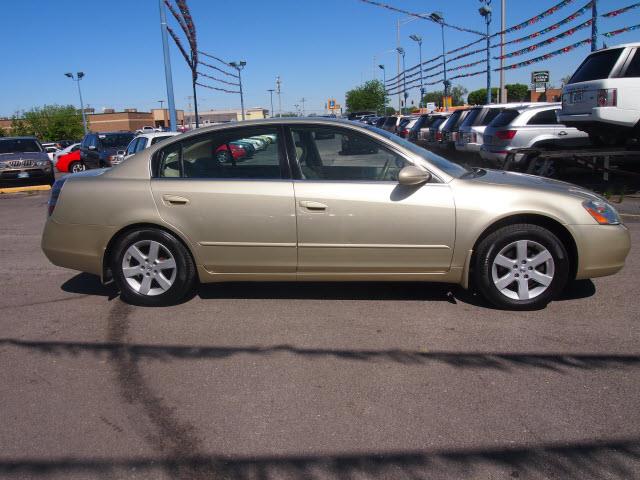 2002 Nissan Altima Pickupslt Quad Cab SWB 4WD 4x4 Truck