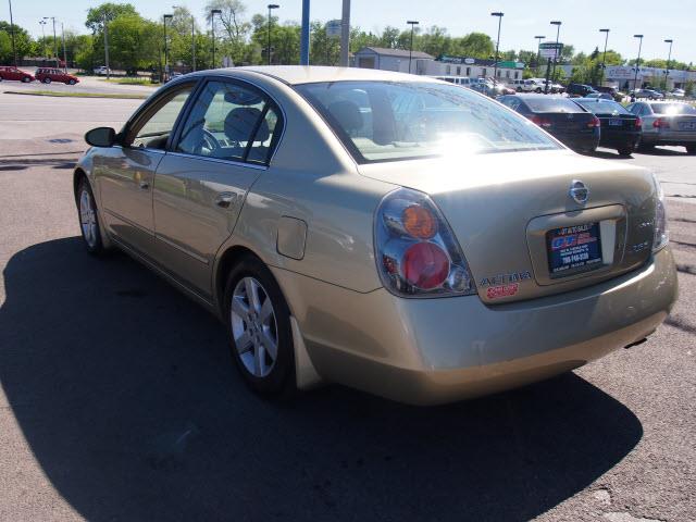 2002 Nissan Altima Pickupslt Quad Cab SWB 4WD 4x4 Truck