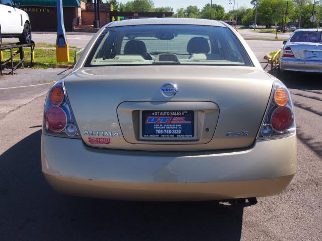 2002 Nissan Altima Pickupslt Quad Cab SWB 4WD 4x4 Truck