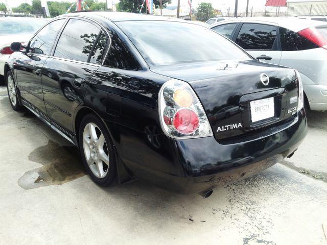 2003 Nissan Altima LE