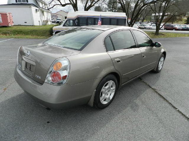 2003 Nissan Altima Pickupslt Quad Cab SWB 4WD 4x4 Truck