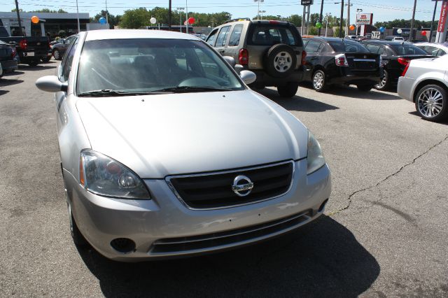 2003 Nissan Altima Pickupslt Quad Cab SWB 4WD 4x4 Truck