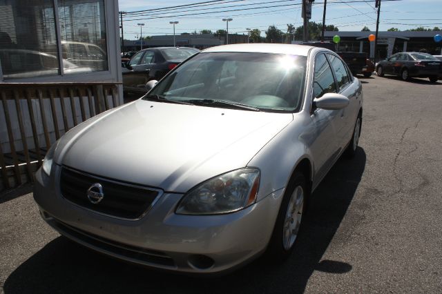 2003 Nissan Altima Pickupslt Quad Cab SWB 4WD 4x4 Truck