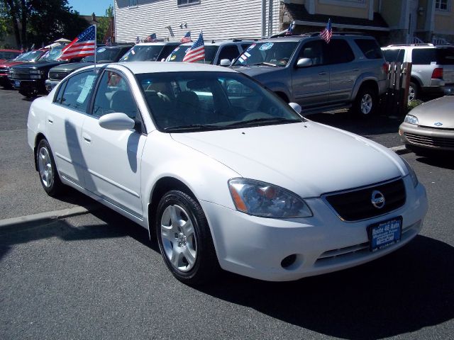 2003 Nissan Altima Pickupslt Quad Cab SWB 4WD 4x4 Truck