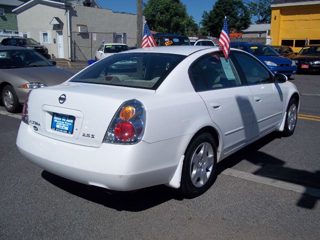 2003 Nissan Altima Pickupslt Quad Cab SWB 4WD 4x4 Truck