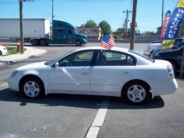 2003 Nissan Altima Pickupslt Quad Cab SWB 4WD 4x4 Truck