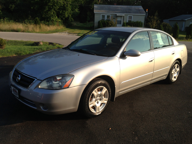 2003 Nissan Altima Pickupslt Quad Cab SWB 4WD 4x4 Truck