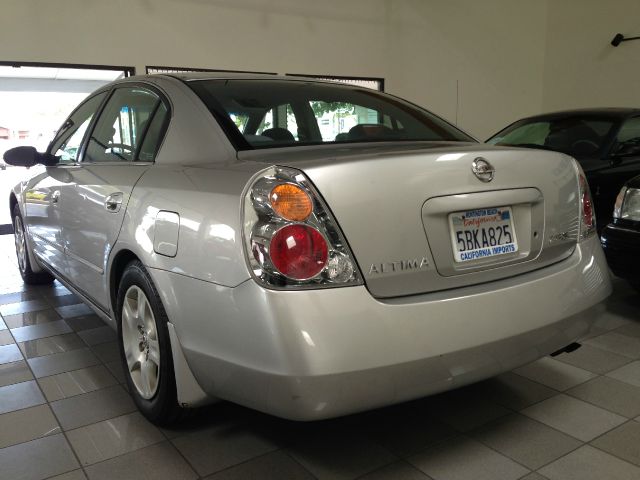 2003 Nissan Altima SLT Quad Cab 2WD