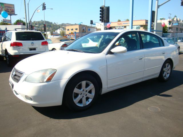 2003 Nissan Altima Pickupslt Quad Cab SWB 4WD 4x4 Truck