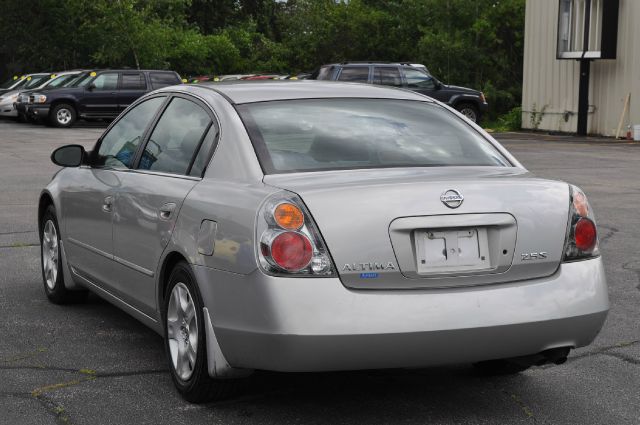 2003 Nissan Altima Pickupslt Quad Cab SWB 4WD 4x4 Truck