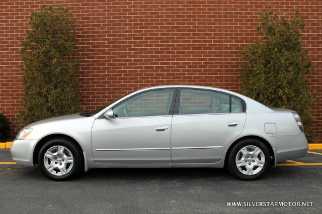 2003 Nissan Altima Pickupslt Quad Cab SWB 4WD 4x4 Truck