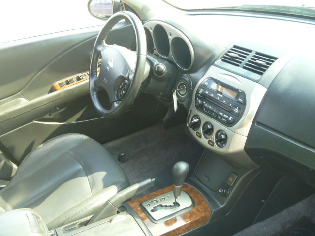 2003 Nissan Altima SLT Quad Cab 2WD