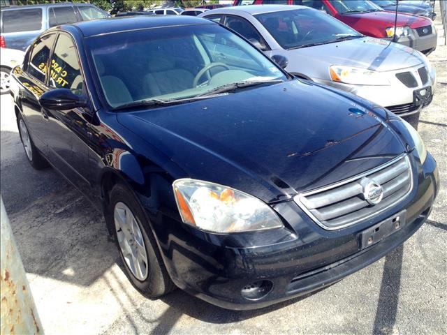 2003 Nissan Altima Pickupslt Quad Cab SWB 4WD 4x4 Truck