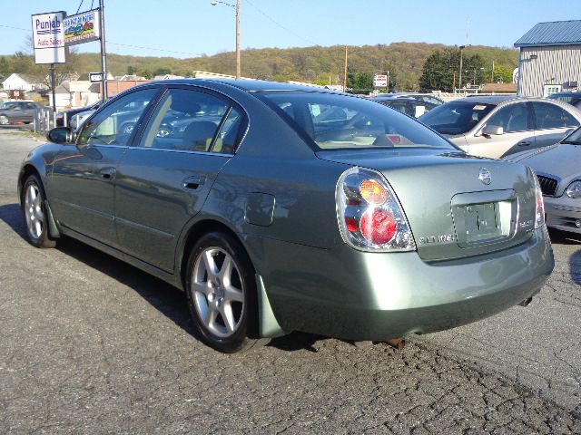 2003 Nissan Altima LE