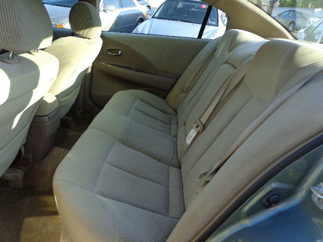 2003 Nissan Altima LE