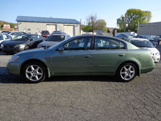 2003 Nissan Altima LE