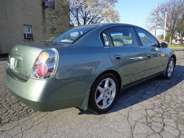 2003 Nissan Altima LE