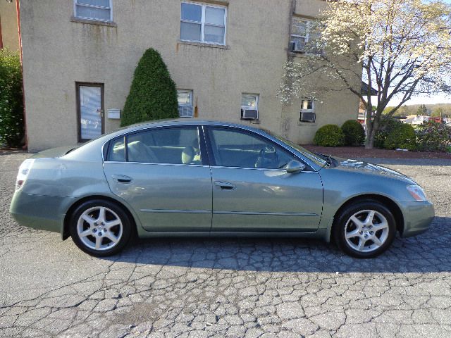 2003 Nissan Altima LE