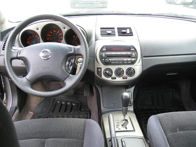 2003 Nissan Altima Pickupslt Quad Cab SWB 4WD 4x4 Truck