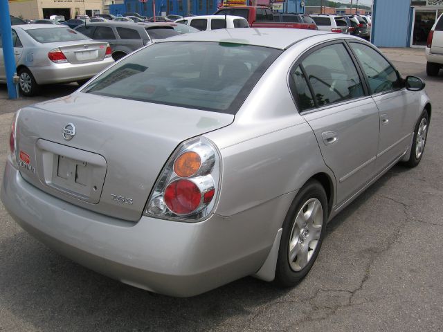 2003 Nissan Altima Pickupslt Quad Cab SWB 4WD 4x4 Truck