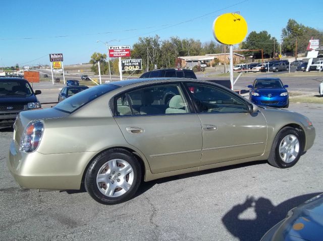 2003 Nissan Altima Pickupslt Quad Cab SWB 4WD 4x4 Truck