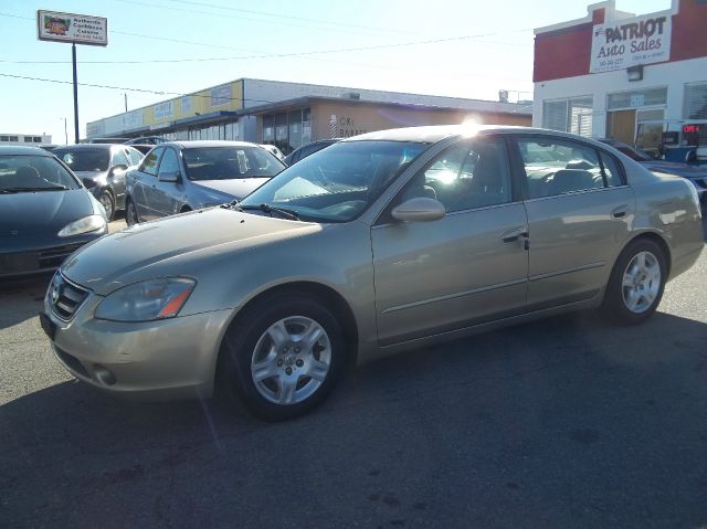 2003 Nissan Altima Pickupslt Quad Cab SWB 4WD 4x4 Truck