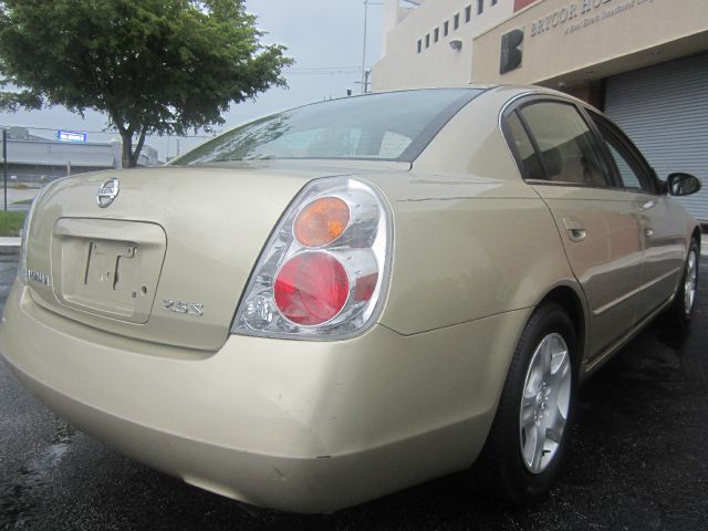 2003 Nissan Altima SLT Quad Cab 2WD