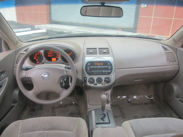 2003 Nissan Altima SLT Quad Cab 2WD