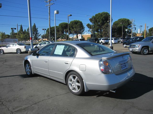 2003 Nissan Altima LE