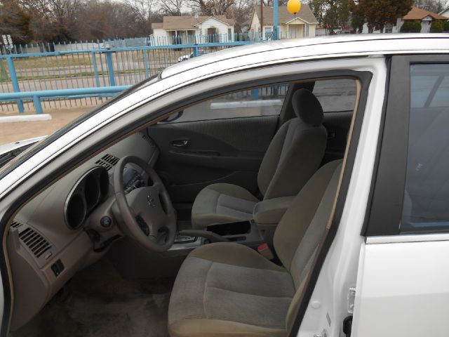 2003 Nissan Altima LE