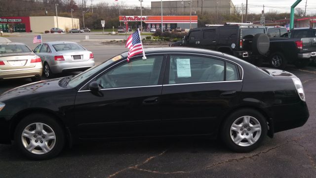 2003 Nissan Altima Pickupslt Quad Cab SWB 4WD 4x4 Truck