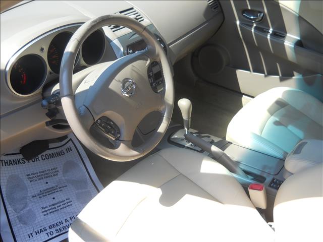 2003 Nissan Altima LE