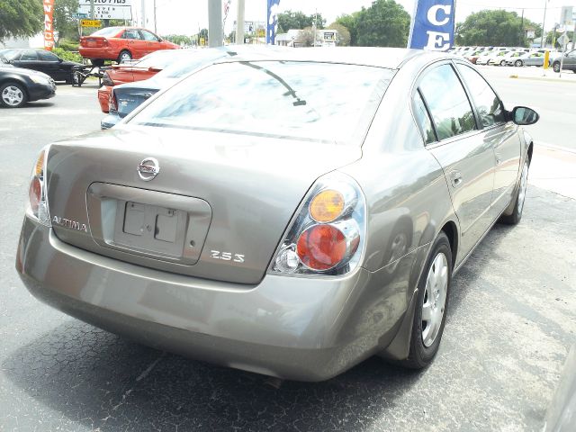 2003 Nissan Altima Pickupslt Quad Cab SWB 4WD 4x4 Truck