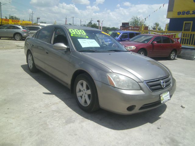 2003 Nissan Altima Pickupslt Quad Cab SWB 4WD 4x4 Truck