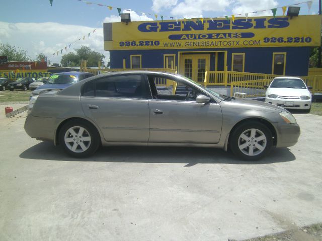 2003 Nissan Altima Pickupslt Quad Cab SWB 4WD 4x4 Truck