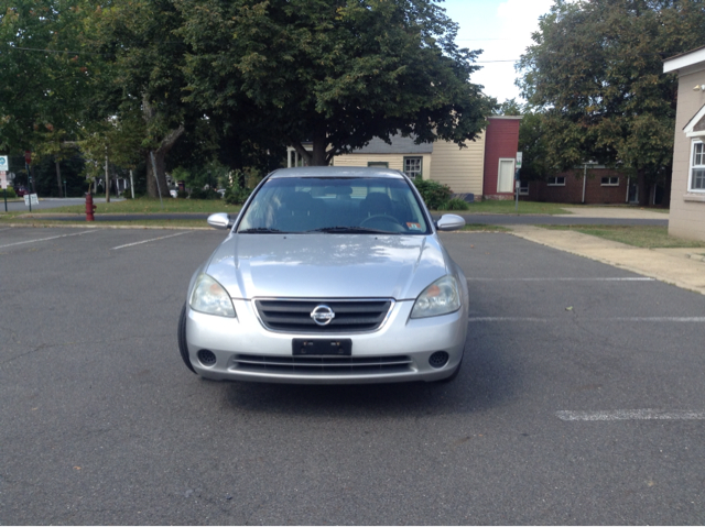 2003 Nissan Altima Pickupslt Quad Cab SWB 4WD 4x4 Truck