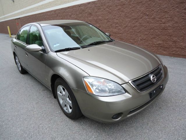 2003 Nissan Altima Pickupslt Quad Cab SWB 4WD 4x4 Truck