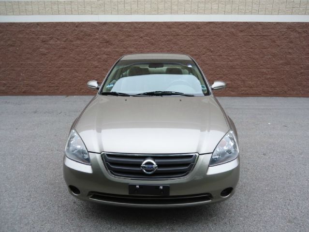 2003 Nissan Altima Pickupslt Quad Cab SWB 4WD 4x4 Truck