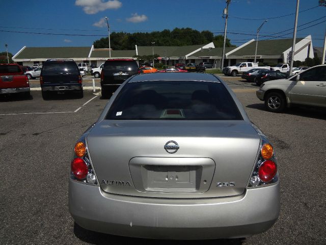 2003 Nissan Altima Pickupslt Quad Cab SWB 4WD 4x4 Truck