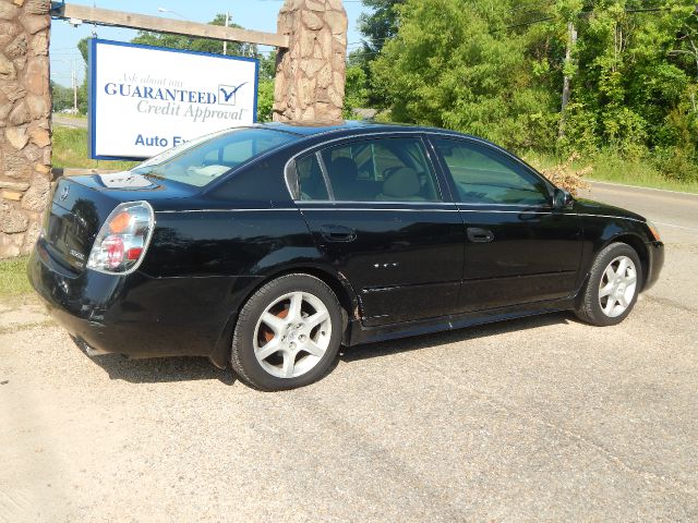 2003 Nissan Altima LE