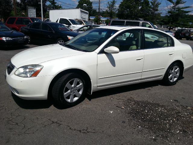 2003 Nissan Altima Pickupslt Quad Cab SWB 4WD 4x4 Truck