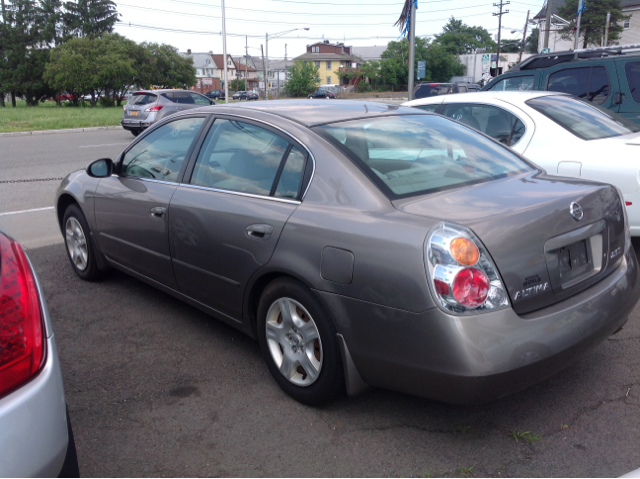 2003 Nissan Altima Pickupslt Quad Cab SWB 4WD 4x4 Truck