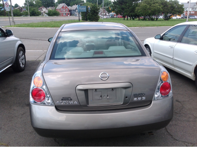 2003 Nissan Altima Pickupslt Quad Cab SWB 4WD 4x4 Truck