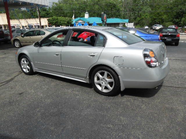 2003 Nissan Altima LE